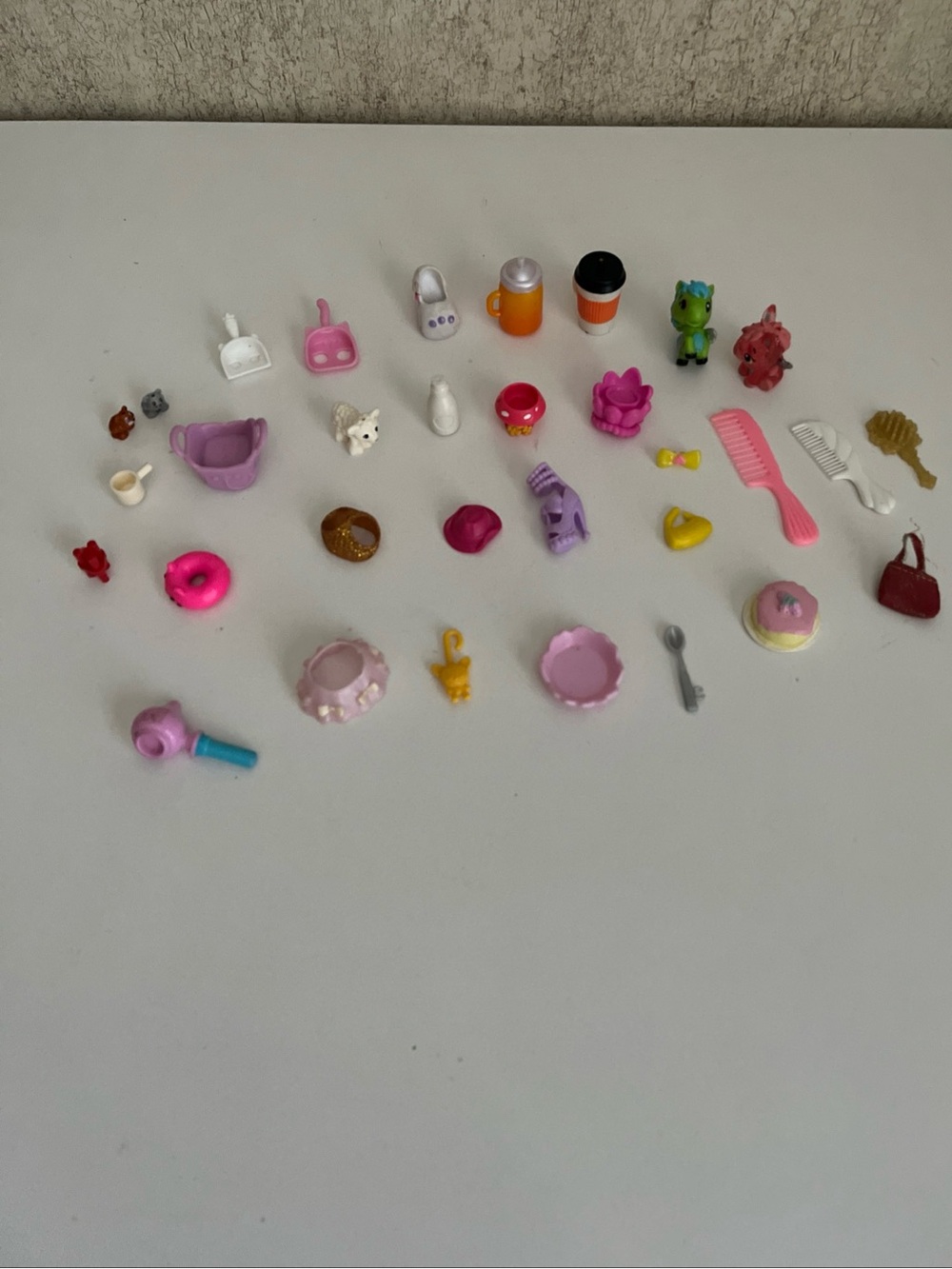 Miniature Toy Lot McStuffins Littlest Pet Shop Hatchimals Figures Lot of 32